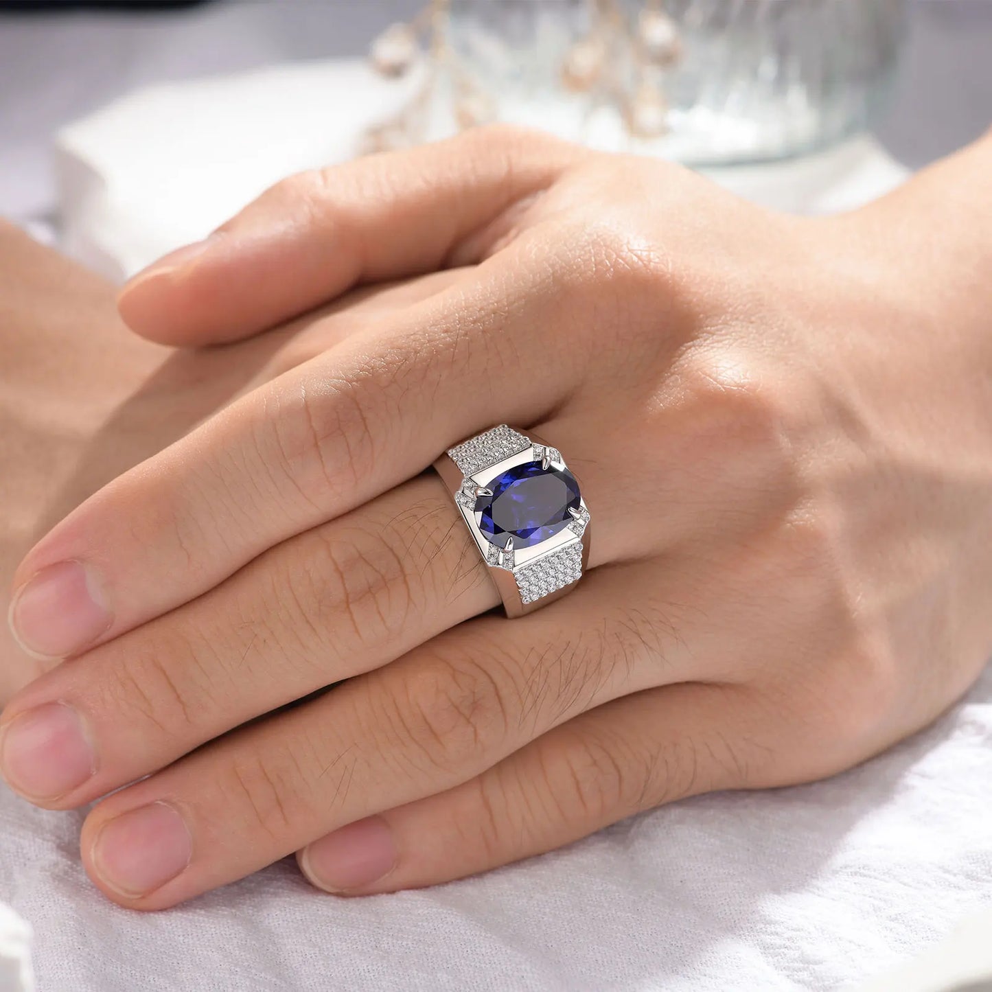 Newshe 5Ct Grand Oval Gemaakte Tanzanite Edelsteen Ringen voor Mannen Statement Ring Pave Zirkonen Bruiloft Cocktail Party Luxe Sieraden